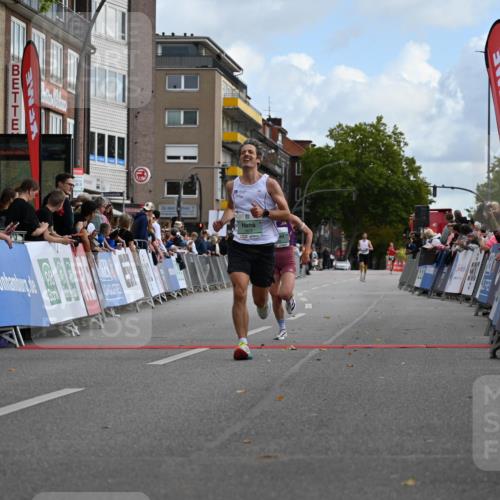 20.09.2026 - PSD Bank Halbmarathon J. Mangold http://msf.ph/oto/10506009 20.09.2026 11:21:59 Ziel 1139, 1899, 3995 meine-sportfotos.de