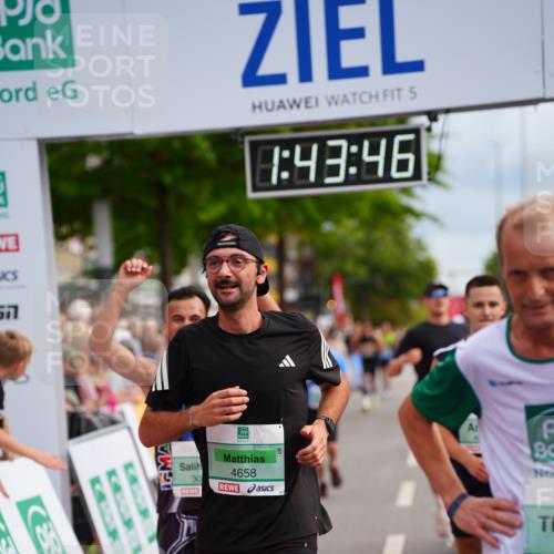 20.09.2026 - PSD Bank Halbmarathon LAZAROV Photography http://msf.ph/oto/10506019 20.09.2026 11:43:46 Ziel 1431, 1553, 2568, 3023, 4055, 4220, 4307, 4529, 4658, 4787 meine-sportfotos.de