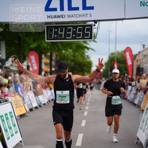20.09.2026 - PSD Bank Halbmarathon LAZAROV Photography http://msf.ph/oto/10506024 20.09.2026 11:43:55 Ziel 1493, 1553, 2211, 2946, 3117, 3662, 4220, 4787 meine-sportfotos.de