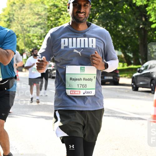 20.09.2026 - PSD Bank Halbmarathon Dr. Thomas Lammeyer http://msf.ph/oto/10506044 20.09.2026 11:02:44 Laufen 3650, 1768 meine-sportfotos.de