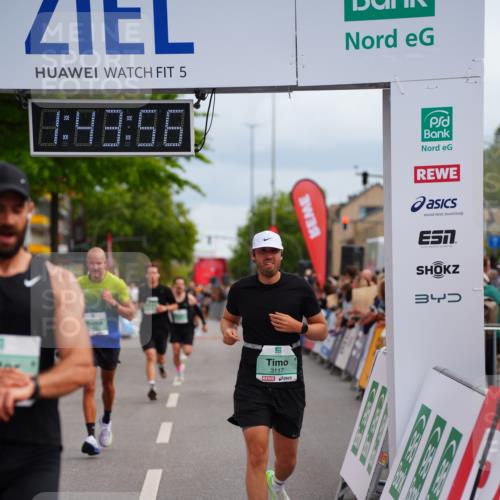 20.09.2026 - PSD Bank Halbmarathon LAZAROV Photography http://msf.ph/oto/10506046 20.09.2026 11:43:56 Ziel 1493, 1553, 2071, 2211, 2946, 3117, 3662, 4787 meine-sportfotos.de