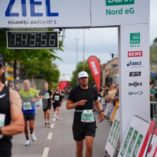 20.09.2026 - PSD Bank Halbmarathon LAZAROV Photography http://msf.ph/oto/10506054 20.09.2026 11:43:56 Ziel 1493, 1553, 2071, 2211, 2946, 3117, 3662, 4787 meine-sportfotos.de