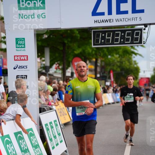 20.09.2026 - PSD Bank Halbmarathon LAZAROV Photography http://msf.ph/oto/10506073 20.09.2026 11:43:58 Ziel 1493, 1553, 2071, 2211, 2946, 3117, 3662 meine-sportfotos.de