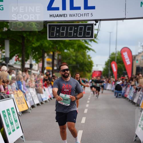 20.09.2026 - PSD Bank Halbmarathon LAZAROV Photography http://msf.ph/oto/10506141 20.09.2026 11:44:05 Ziel 1493, 2071, 2946, 3651, 4723 meine-sportfotos.de