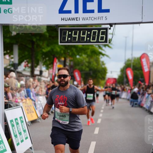 20.09.2026 - PSD Bank Halbmarathon LAZAROV Photography http://msf.ph/oto/10506151 20.09.2026 11:44:05 Ziel 1493, 2071, 2946, 3651, 4723 meine-sportfotos.de