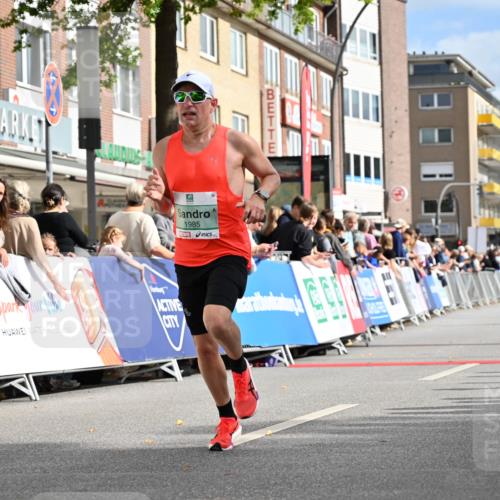 20.09.2026 - PSD Bank Halbmarathon J. Mangold http://msf.ph/oto/10506160 20.09.2026 11:23:15 Ziel 1985, 3104, 3406, 3625 meine-sportfotos.de