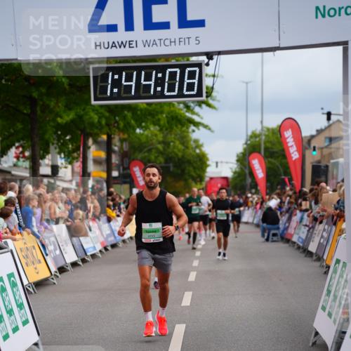 20.09.2026 - PSD Bank Halbmarathon LAZAROV Photography http://msf.ph/oto/10506177 20.09.2026 11:44:08 Ziel 1833, 2071, 3651, 4723 meine-sportfotos.de