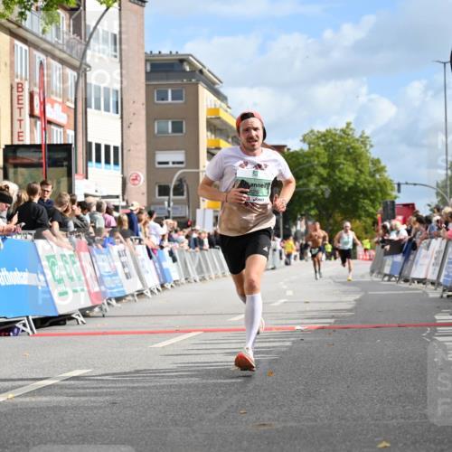 20.09.2026 - PSD Bank Halbmarathon J. Mangold http://msf.ph/oto/10506193 20.09.2026 11:23:22 Ziel 1985, 3104, 3625, 4268 meine-sportfotos.de