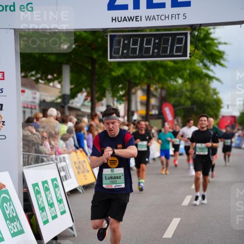 20.09.2026 - PSD Bank Halbmarathon LAZAROV Photography http://msf.ph/oto/10506197 20.09.2026 11:44:11 Ziel 1455, 1833, 2132, 3651, 4723 meine-sportfotos.de
