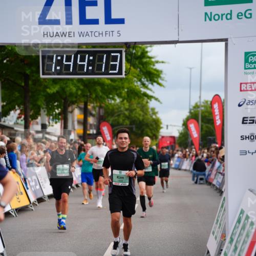 20.09.2026 - PSD Bank Halbmarathon LAZAROV Photography http://msf.ph/oto/10506206 20.09.2026 11:44:13 Ziel 1455, 1715, 1833, 2132, 3613, 3651, 4723 meine-sportfotos.de