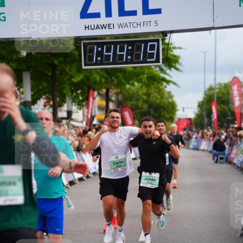 20.09.2026 - PSD Bank Halbmarathon LAZAROV Photography http://msf.ph/oto/10506265 20.09.2026 11:44:19 Ziel 1147, 1455, 1715, 1833, 2132, 2366, 2467, 2512, 2966, 3613, 4607, 4608 meine-sportfotos.de