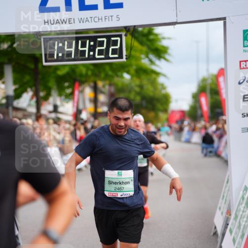 20.09.2026 - PSD Bank Halbmarathon LAZAROV Photography http://msf.ph/oto/10506300 20.09.2026 11:44:22 Ziel 1147, 1455, 1715, 2132, 2366, 2467, 2512, 2966, 3613, 4533, 4607, 4608 meine-sportfotos.de