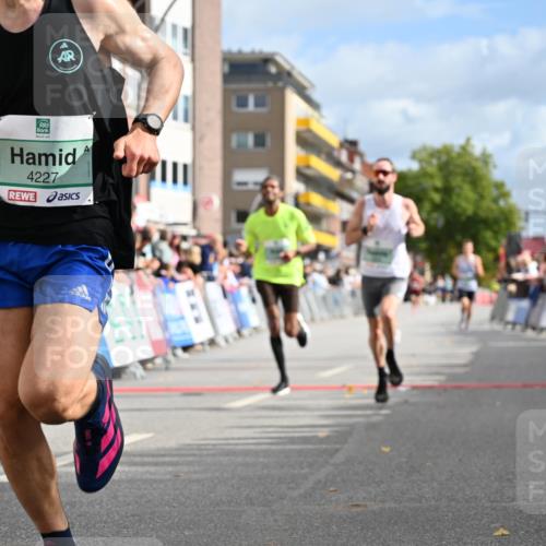 20.09.2026 - PSD Bank Halbmarathon J. Mangold http://msf.ph/oto/10506311 20.09.2026 11:23:53 Ziel 2776, 2779, 4105, 4146, 4227, 4545, 4558 meine-sportfotos.de