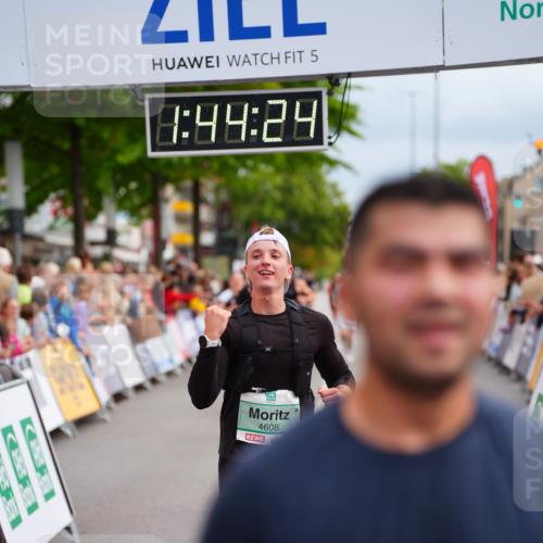 20.09.2026 - PSD Bank Halbmarathon LAZAROV Photography http://msf.ph/oto/10506313 20.09.2026 11:44:24 Ziel 1147, 1715, 1753, 2366, 2467, 2512, 2966, 3322, 3613, 4026, 4533, 4607, 4608 meine-sportfotos.de