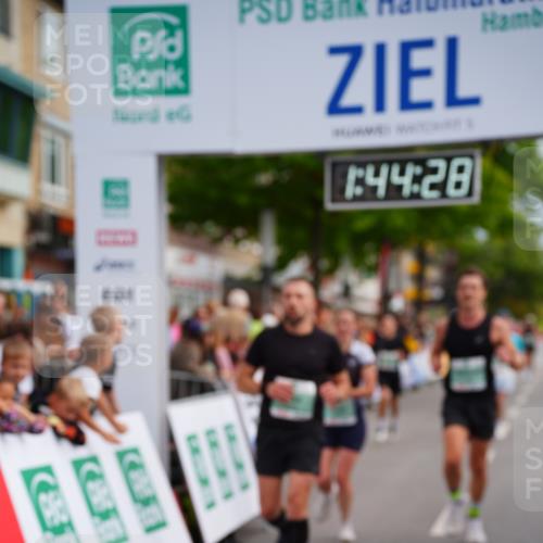 20.09.2026 - PSD Bank Halbmarathon LAZAROV Photography http://msf.ph/oto/10506328 20.09.2026 11:44:28 Ziel 1147, 1753, 2467, 2805, 3322, 4026, 4309, 4533, 4607, 4608 meine-sportfotos.de