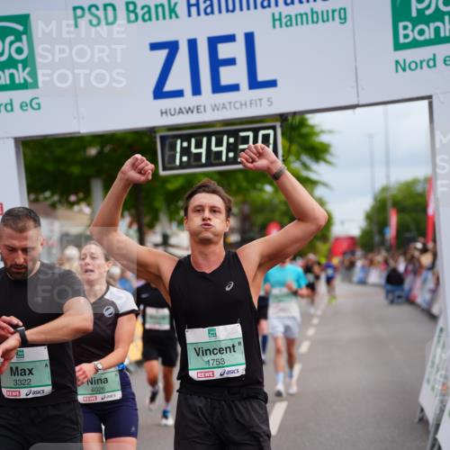 20.09.2026 - PSD Bank Halbmarathon LAZAROV Photography http://msf.ph/oto/10506339 20.09.2026 11:44:29 Ziel 1147, 1317, 1753, 2467, 2805, 3322, 4026, 4309, 4533, 4608 meine-sportfotos.de