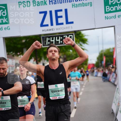20.09.2026 - PSD Bank Halbmarathon LAZAROV Photography http://msf.ph/oto/10506344 20.09.2026 11:44:30 Ziel 1317, 1753, 2805, 3322, 4026, 4309, 4533, 4608 meine-sportfotos.de