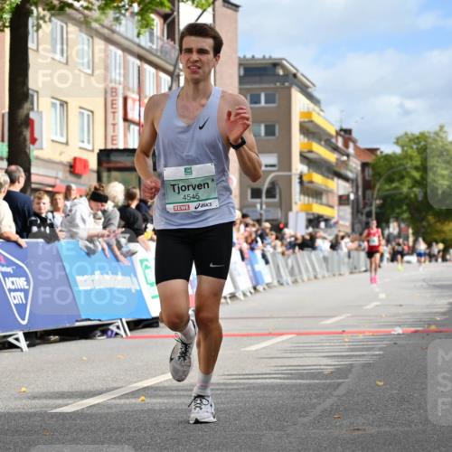 20.09.2026 - PSD Bank Halbmarathon J. Mangold http://msf.ph/oto/10506363 20.09.2026 11:24:00 Ziel 2779, 4105, 4545, 4558 meine-sportfotos.de