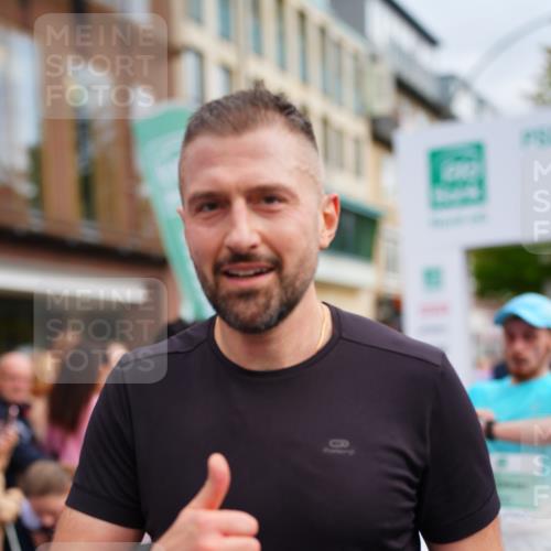 20.09.2026 - PSD Bank Halbmarathon LAZAROV Photography http://msf.ph/oto/10506376 20.09.2026 11:44:34 Ziel 1317, 1730, 1753, 2805, 3322, 4026, 4309 meine-sportfotos.de