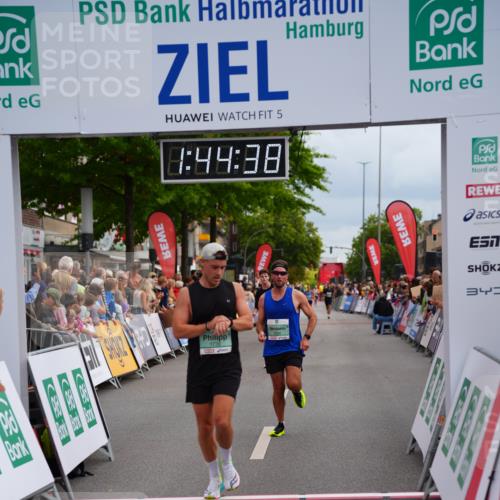 20.09.2026 - PSD Bank Halbmarathon LAZAROV Photography http://msf.ph/oto/10506404 20.09.2026 11:44:38 Ziel 1317, 1730, 2708, 2805, 3706, 4309 meine-sportfotos.de