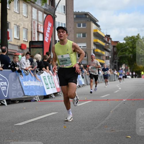 20.09.2026 - PSD Bank Halbmarathon J. Mangold http://msf.ph/oto/10506437 20.09.2026 11:24:27 Ziel 1636, 2766, 3548, 4463 meine-sportfotos.de