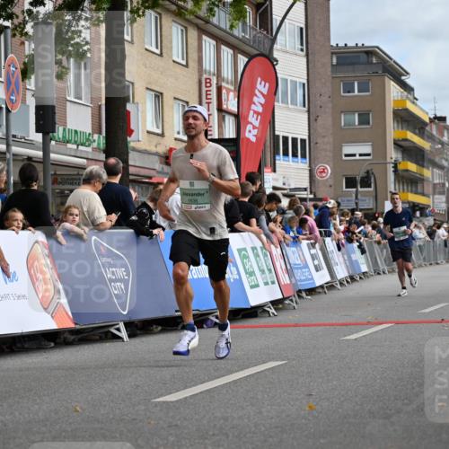 20.09.2026 - PSD Bank Halbmarathon J. Mangold http://msf.ph/oto/10506443 20.09.2026 11:24:30 Ziel 1636, 2766, 4463 meine-sportfotos.de