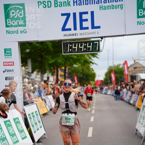 20.09.2026 - PSD Bank Halbmarathon LAZAROV Photography http://msf.ph/oto/10506467 20.09.2026 11:44:46 Ziel 1081, 1730, 2593, 2708, 3506, 3706 meine-sportfotos.de