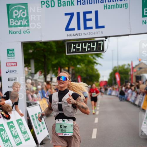 20.09.2026 - PSD Bank Halbmarathon LAZAROV Photography http://msf.ph/oto/10506475 20.09.2026 11:44:47 Ziel 1081, 1083, 2593, 2708, 3506, 3706 meine-sportfotos.de