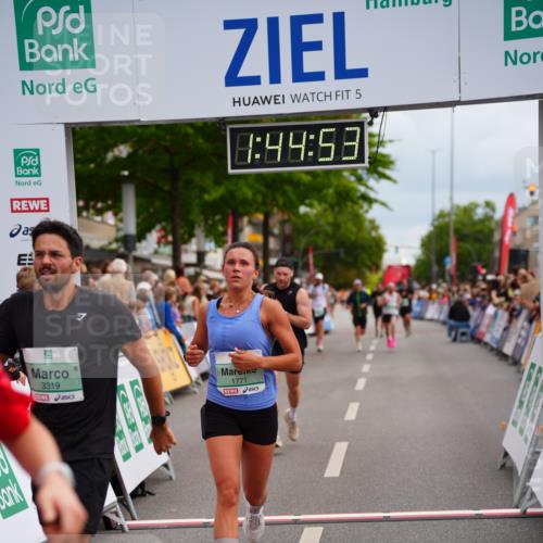 20.09.2026 - PSD Bank Halbmarathon LAZAROV Photography http://msf.ph/oto/10506521 20.09.2026 11:44:53 Ziel 1081, 1083, 1771, 2558, 3319, 3506 meine-sportfotos.de