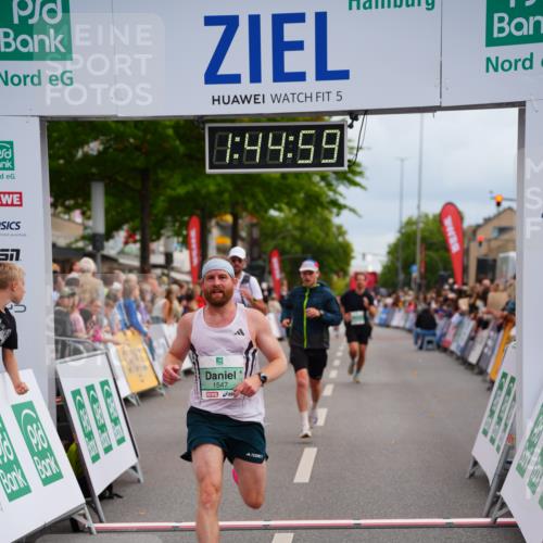 20.09.2026 - PSD Bank Halbmarathon LAZAROV Photography http://msf.ph/oto/10506574 20.09.2026 11:44:59 Ziel 1083, 1547, 1771, 2558, 2677, 3319, 4365, 4366 meine-sportfotos.de