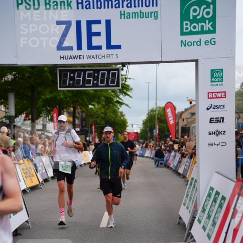 20.09.2026 - PSD Bank Halbmarathon LAZAROV Photography http://msf.ph/oto/10506581 20.09.2026 11:45:00 Ziel 1547, 1771, 2558, 2677, 3319, 4365, 4366 meine-sportfotos.de