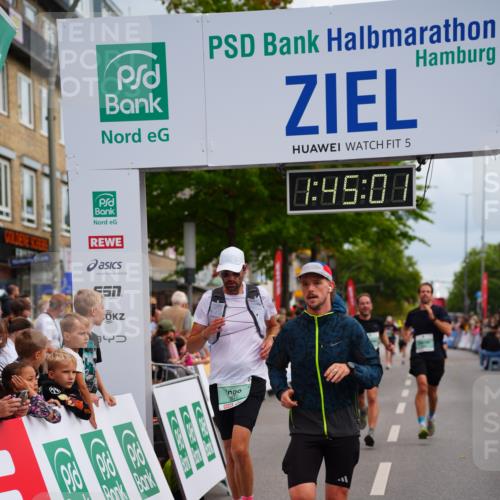 20.09.2026 - PSD Bank Halbmarathon LAZAROV Photography http://msf.ph/oto/10506607 20.09.2026 11:45:01 Ziel 1547, 2558, 2677, 4365, 4366 meine-sportfotos.de