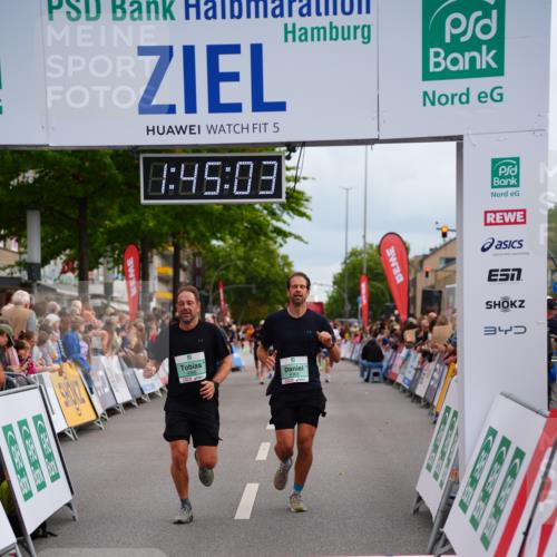 20.09.2026 - PSD Bank Halbmarathon LAZAROV Photography http://msf.ph/oto/10506611 20.09.2026 11:45:02 Ziel 1547, 2558, 2677, 4365, 4366 meine-sportfotos.de