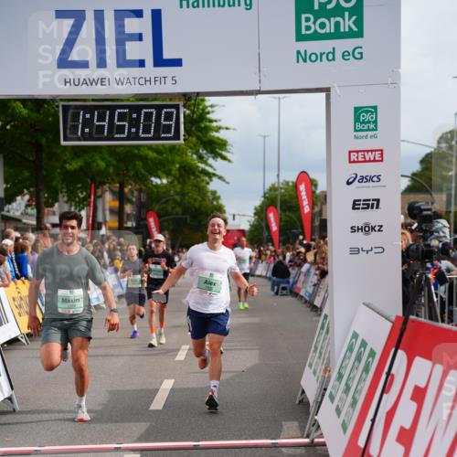 20.09.2026 - PSD Bank Halbmarathon LAZAROV Photography http://msf.ph/oto/10506678 20.09.2026 11:45:09 Ziel 1159, 1430, 2300, 2677, 2959, 3861, 3913, 3981, 4365, 4366 meine-sportfotos.de