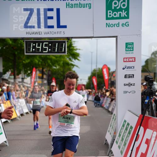 20.09.2026 - PSD Bank Halbmarathon LAZAROV Photography http://msf.ph/oto/10506704 20.09.2026 11:45:10 Ziel 1159, 1430, 2300, 2959, 3861, 3913, 3981, 4365, 4366 meine-sportfotos.de
