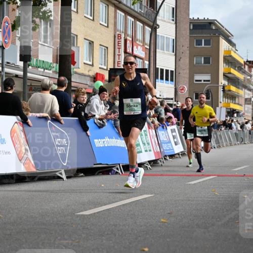20.09.2026 - PSD Bank Halbmarathon J. Mangold http://msf.ph/oto/10506752 20.09.2026 11:26:24 Ziel 1518, 3081, 4373, 4396 meine-sportfotos.de