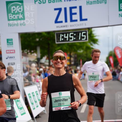 20.09.2026 - PSD Bank Halbmarathon LAZAROV Photography http://msf.ph/oto/10506757 20.09.2026 11:45:15 Ziel 1159, 1374, 1430, 2300, 2928, 2959, 3861, 3913, 3981 meine-sportfotos.de