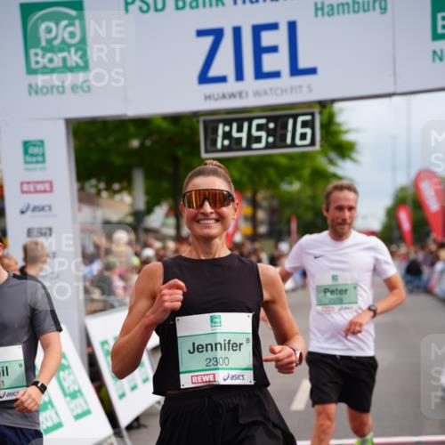 20.09.2026 - PSD Bank Halbmarathon LAZAROV Photography http://msf.ph/oto/10506763 20.09.2026 11:45:15 Ziel 1159, 1374, 1430, 2300, 2928, 2959, 3861, 3913, 3981 meine-sportfotos.de