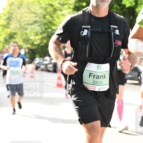 20.09.2026 - PSD Bank Halbmarathon Dr. Thomas Lammeyer http://msf.ph/oto/10506798 20.09.2026 11:03:43 Laufen 2433, 3859 meine-sportfotos.de