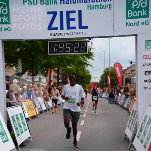 20.09.2026 - PSD Bank Halbmarathon LAZAROV Photography http://msf.ph/oto/10506819 20.09.2026 11:45:22 Ziel 1168, 1374, 2928, 3865, 4744, 4745 meine-sportfotos.de