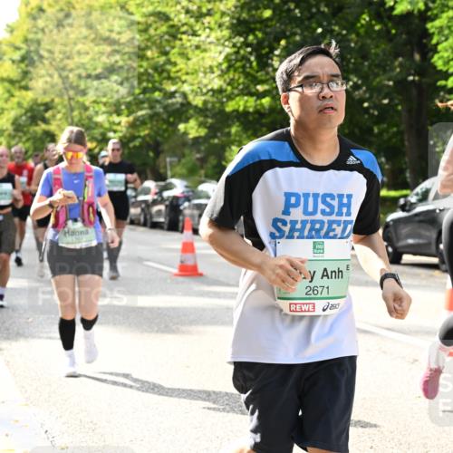 20.09.2026 - PSD Bank Halbmarathon Dr. Thomas Lammeyer http://msf.ph/oto/10506847 20.09.2026 11:03:46 Laufen 2671, 3907 meine-sportfotos.de