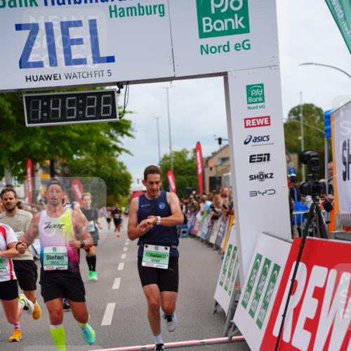 20.09.2026 - PSD Bank Halbmarathon LAZAROV Photography http://msf.ph/oto/10506899 20.09.2026 11:45:26 Ziel 1168, 1374, 1972, 2386, 3496, 3865, 3955, 4744, 4745 meine-sportfotos.de