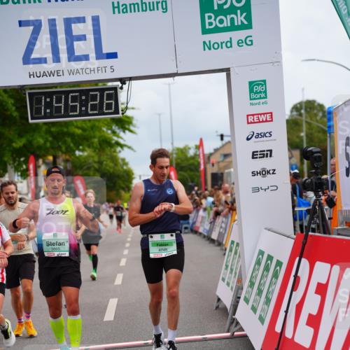 20.09.2026 - PSD Bank Halbmarathon LAZAROV Photography http://msf.ph/oto/10506905 20.09.2026 11:45:26 Ziel 1168, 1374, 1972, 2386, 3496, 3865, 3955, 4744, 4745 meine-sportfotos.de
