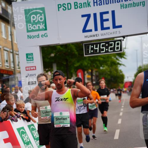 20.09.2026 - PSD Bank Halbmarathon LAZAROV Photography http://msf.ph/oto/10506937 20.09.2026 11:45:27 Ziel 1168, 1972, 2386, 3496, 3865, 3955, 4744, 4745 meine-sportfotos.de