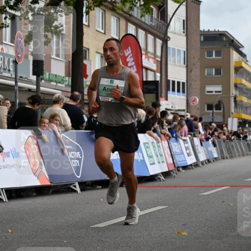 20.09.2026 - PSD Bank Halbmarathon J. Mangold http://msf.ph/oto/10506958 20.09.2026 11:27:01 Ziel 1574, 3870, 4553 meine-sportfotos.de