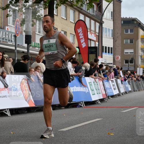 20.09.2026 - PSD Bank Halbmarathon J. Mangold http://msf.ph/oto/10506960 20.09.2026 11:27:01 Ziel 1574, 3870, 4553 meine-sportfotos.de