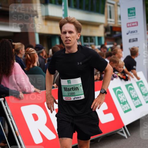 20.09.2026 - PSD Bank Halbmarathon LAZAROV Photography http://msf.ph/oto/10506997 20.09.2026 11:45:32 Ziel 1972, 2386, 3496, 3865, 3955, 4744, 4745 meine-sportfotos.de