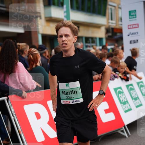 20.09.2026 - PSD Bank Halbmarathon LAZAROV Photography http://msf.ph/oto/10507005 20.09.2026 11:45:32 Ziel 1972, 2386, 3496, 3865, 3955, 4744, 4745 meine-sportfotos.de