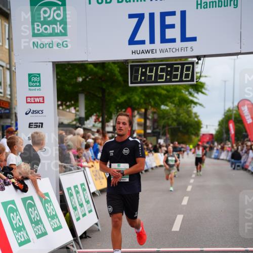 20.09.2026 - PSD Bank Halbmarathon LAZAROV Photography http://msf.ph/oto/10507042 20.09.2026 11:45:37 Ziel 2386, 2694, 4534 meine-sportfotos.de