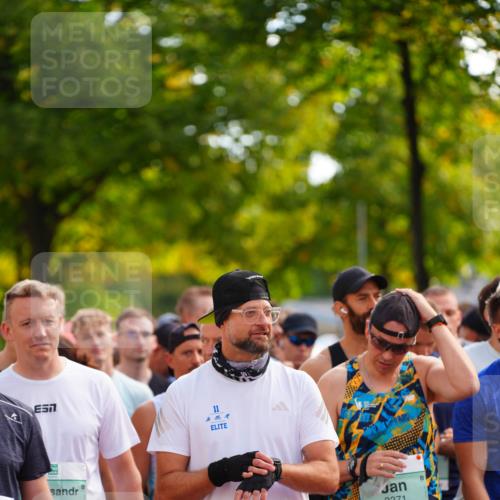 20.09.2026 - PSD Bank Halbmarathon LAZAROV Photography http://msf.ph/oto/10507159 20.09.2026 10:01:23 Laufen 12, 11, 4498, 3371 meine-sportfotos.de